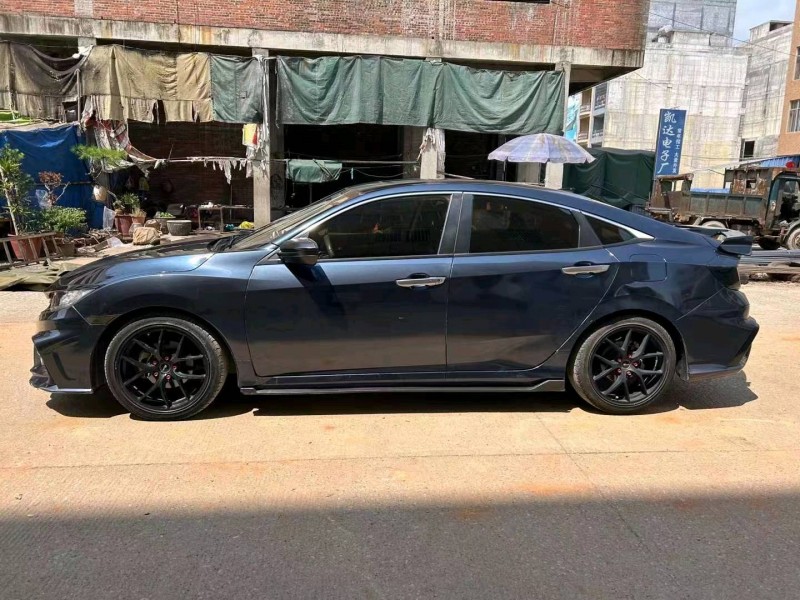 深圳18年本田思域3