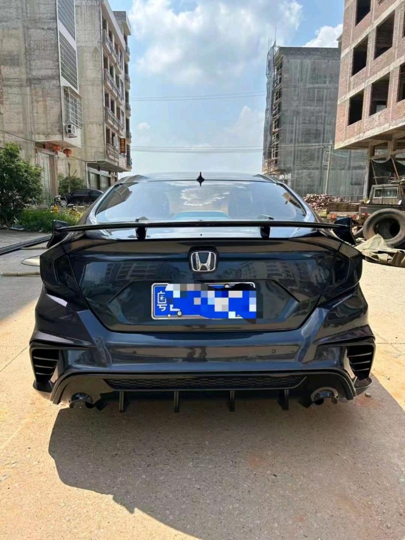 深圳18年本田思域5