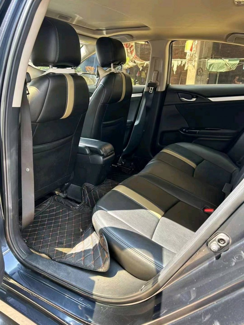 深圳18年本田思域8