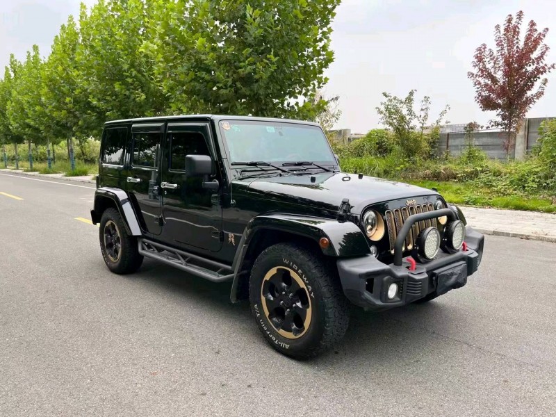 徐州14年Jeep牧马人2
