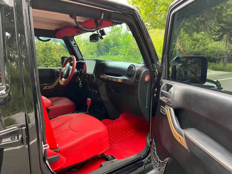 徐州14年Jeep牧马人5