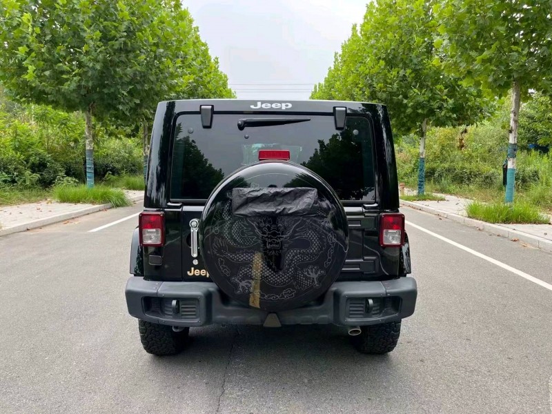 徐州14年Jeep牧马人9