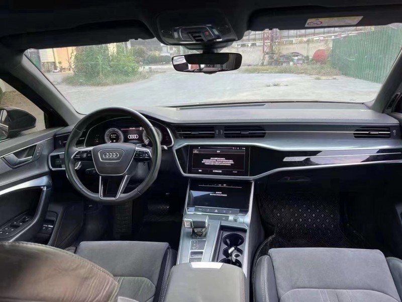 济宁21年奥迪A6L5