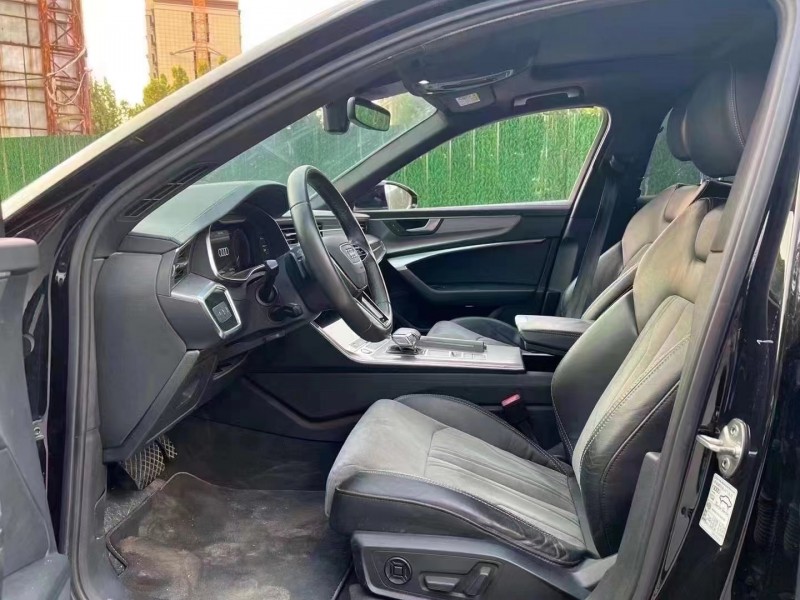 济宁21年奥迪A6L6