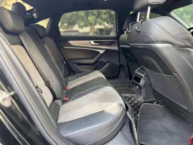 济宁21年奥迪A6L8