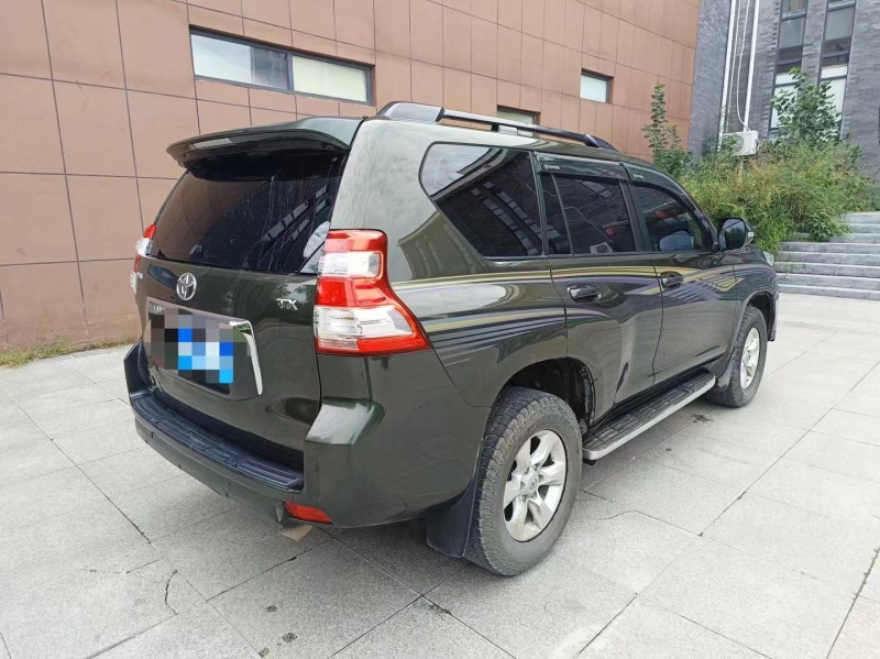 济宁12年丰田普拉多4