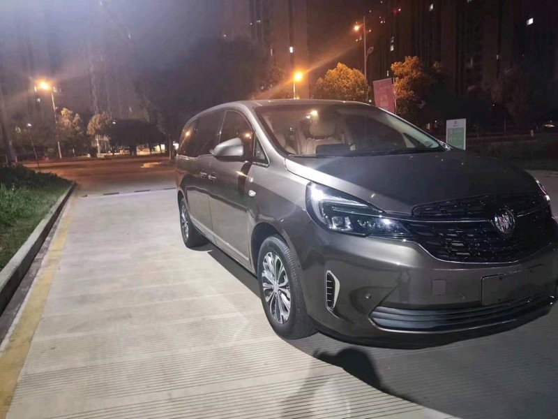 枣庄22年别克GL82