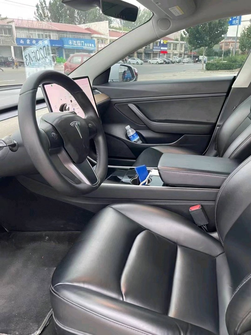 唐山20年特斯拉MODEL 33