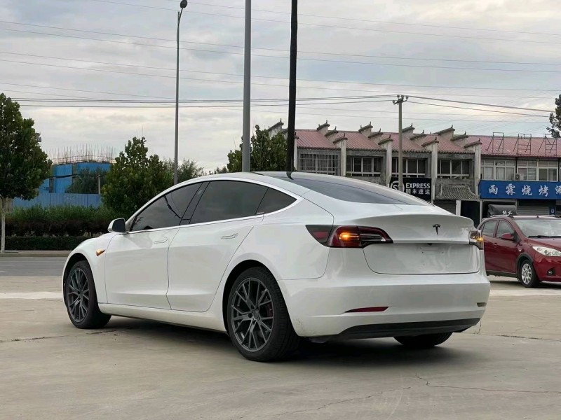 唐山20年特斯拉MODEL 36