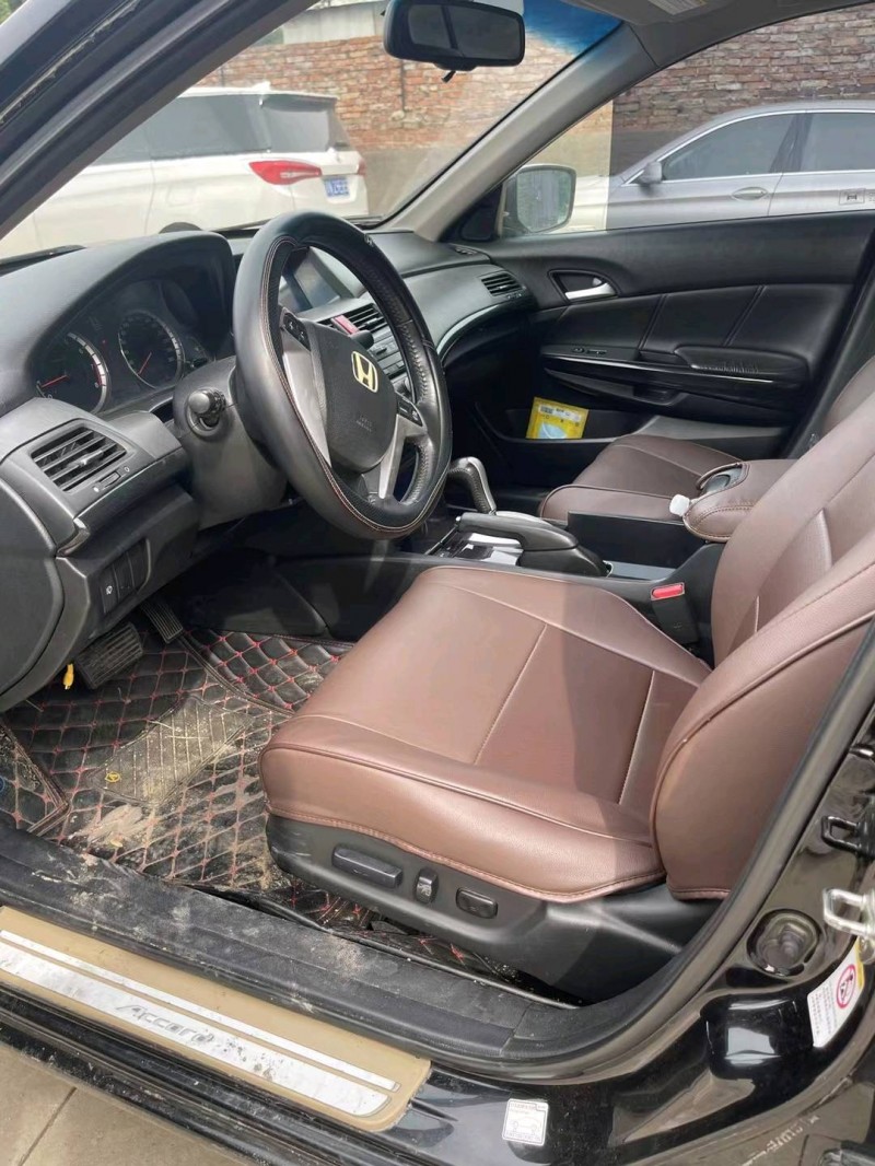 北京13年本田雅阁4