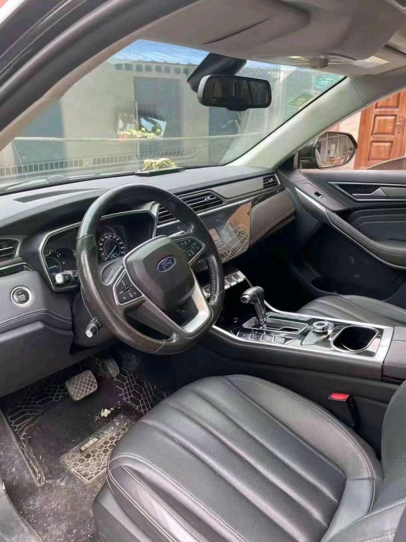 邵阳20年福特领界4