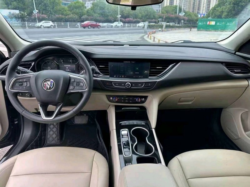 衡阳20年别克君威5