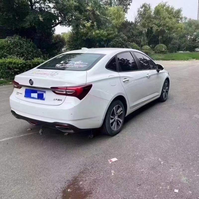 济宁20年别克威朗5