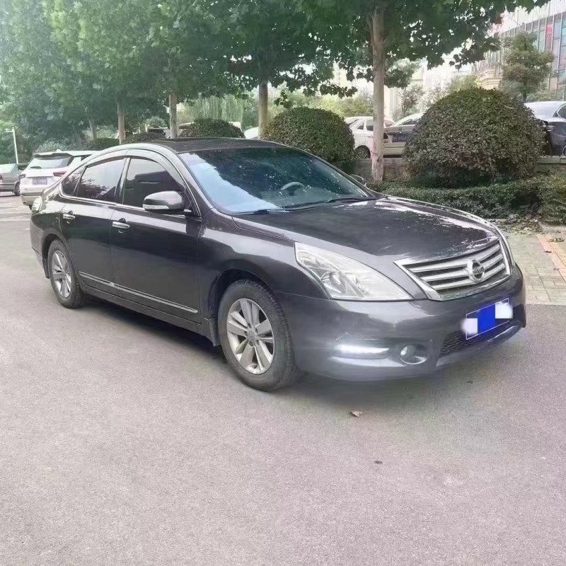 济宁13年日产天籁2