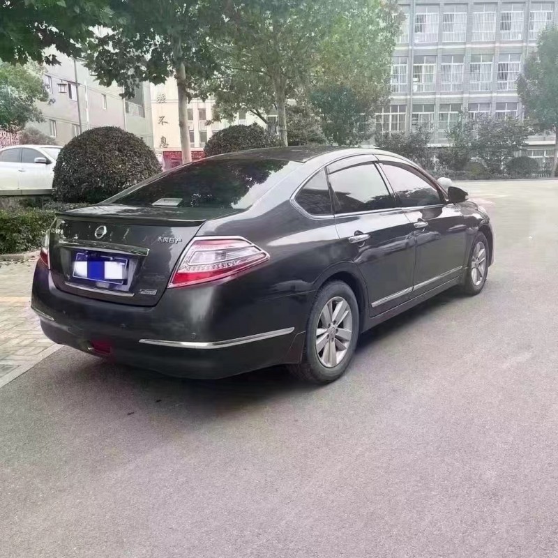 济宁13年日产天籁5