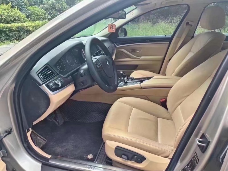 济宁14年宝马5系8