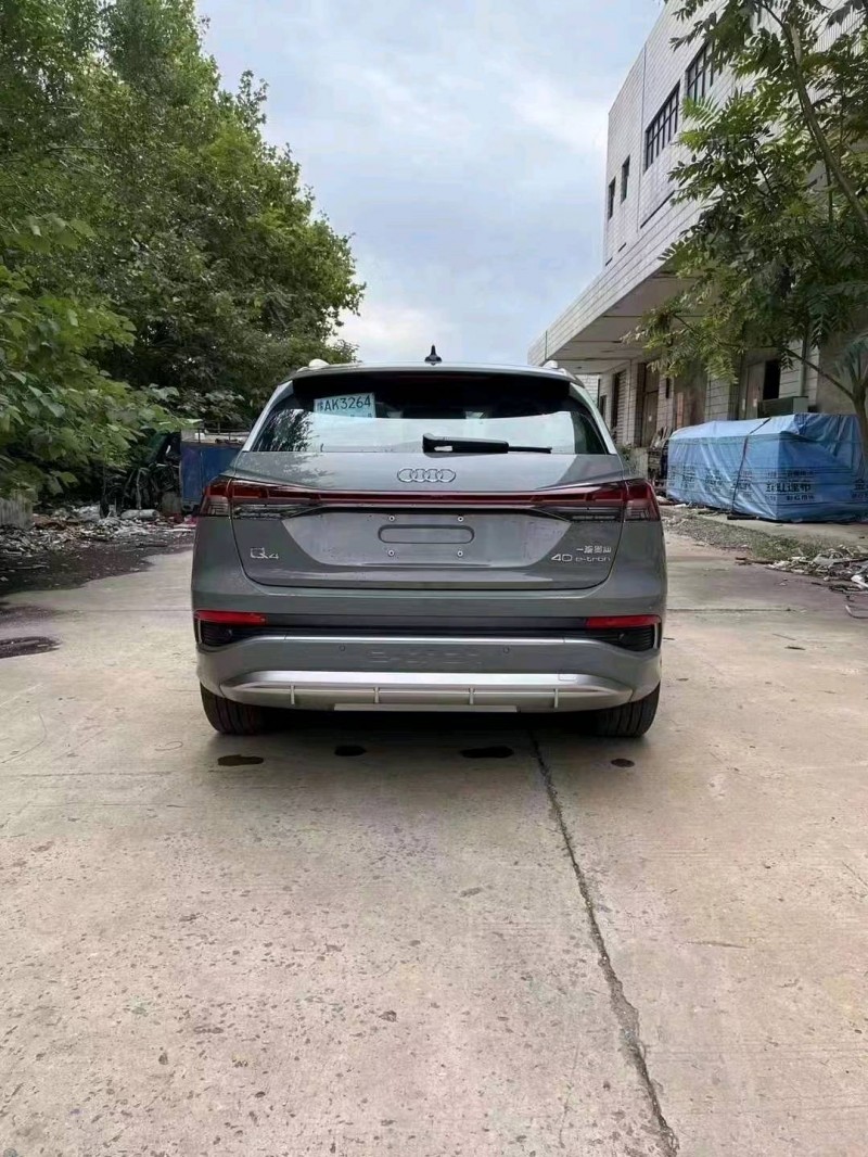 邯郸23年奥迪Q48
