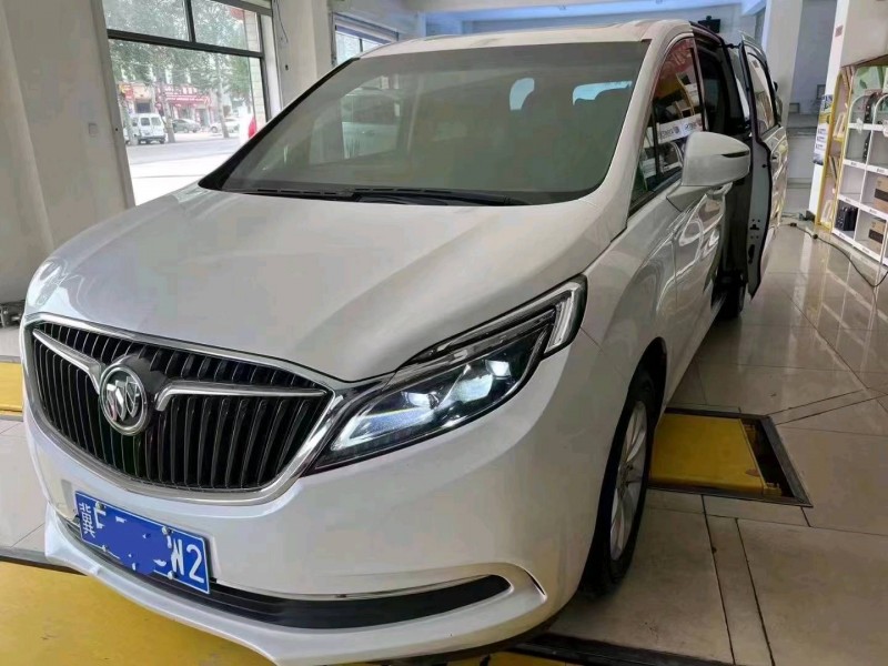 邢台17年别克GL81