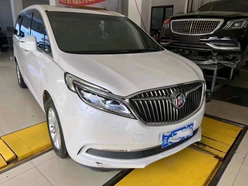 邢台17年别克GL82