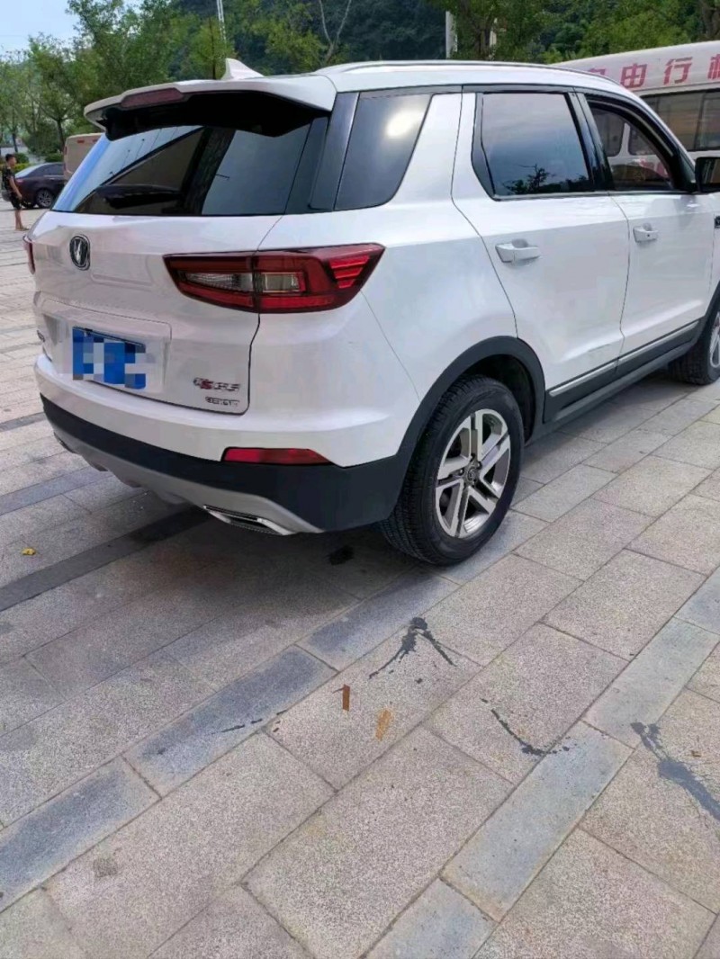 安順19年長安汽車CS557