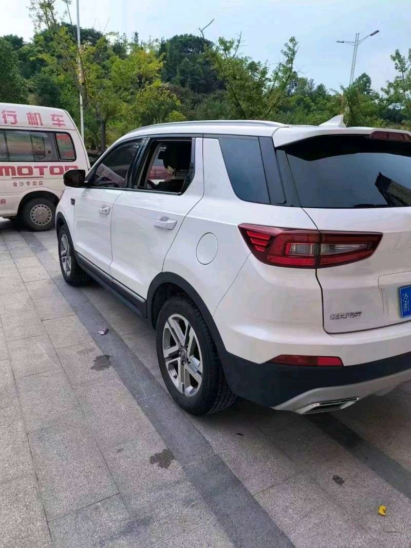 安順19年長安汽車CS558