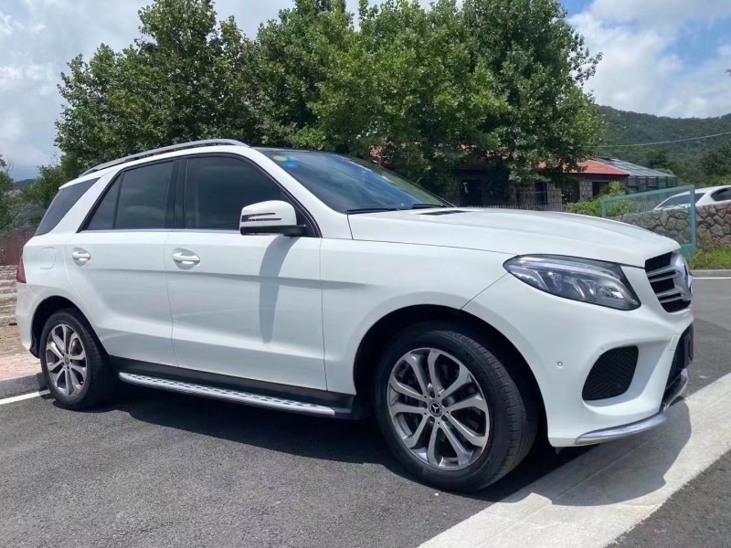 济宁17年奔驰GLE2