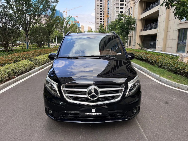 济宁20年奔驰威霆1