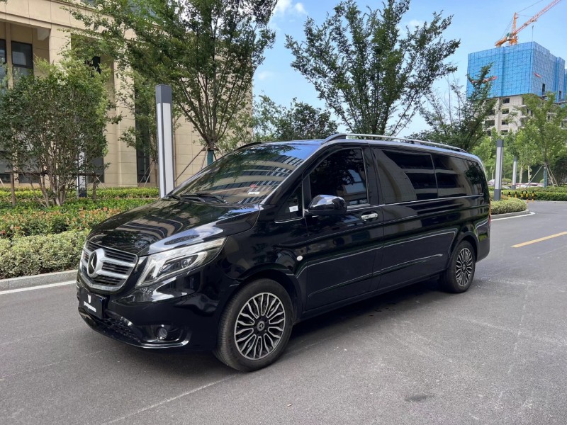 济宁20年奔驰威霆2