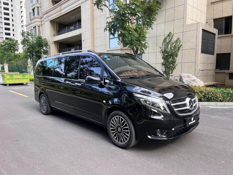 济宁20年奔驰威霆3