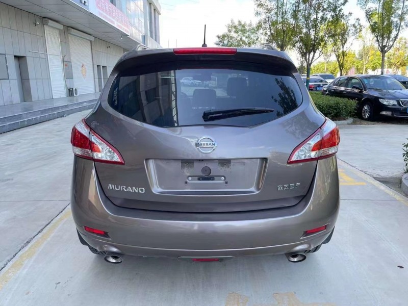 济宁12年日产楼兰9