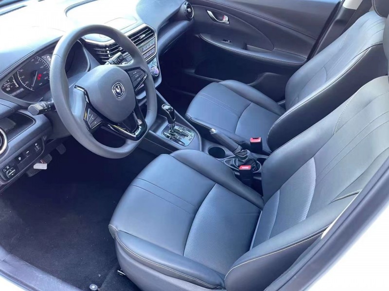 济宁20年长安汽车悦翔6