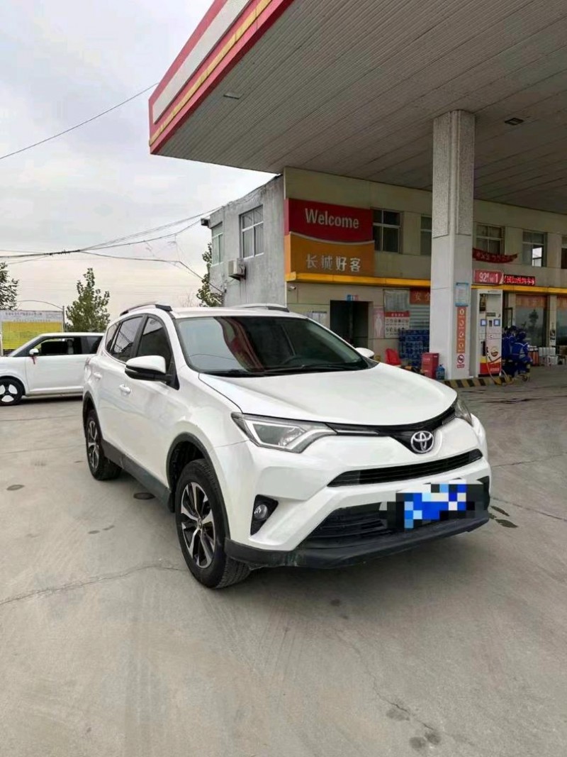 东营17年丰田RAV4荣放2