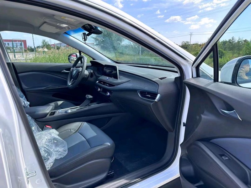 盐城23年别克微蓝5