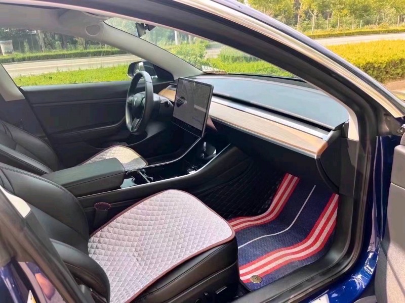 菏澤20年特斯拉MODEL 35