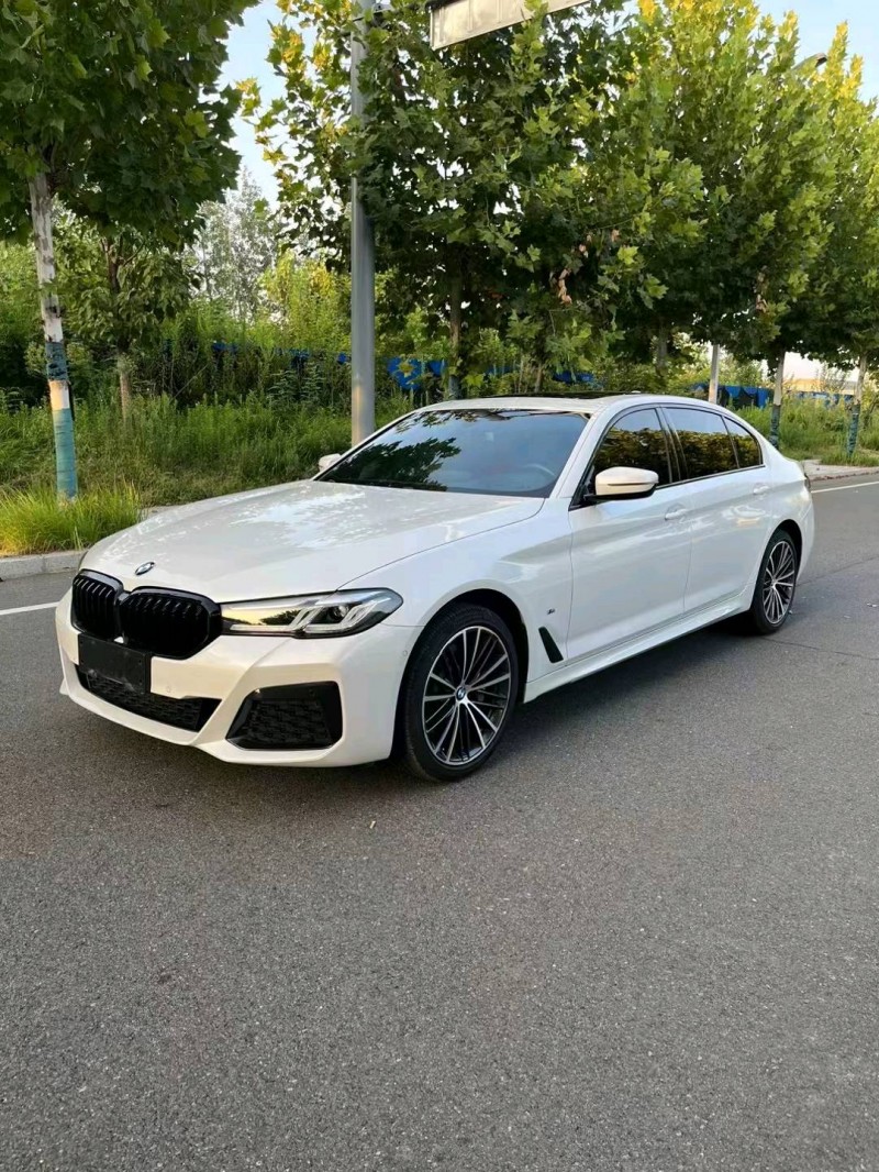 徐州22年宝马5系3