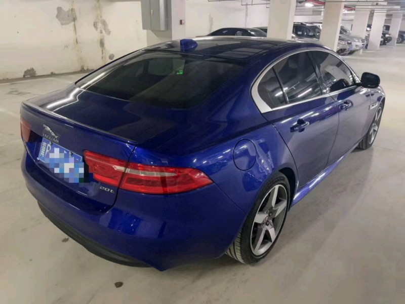 保定17年捷豹XE4