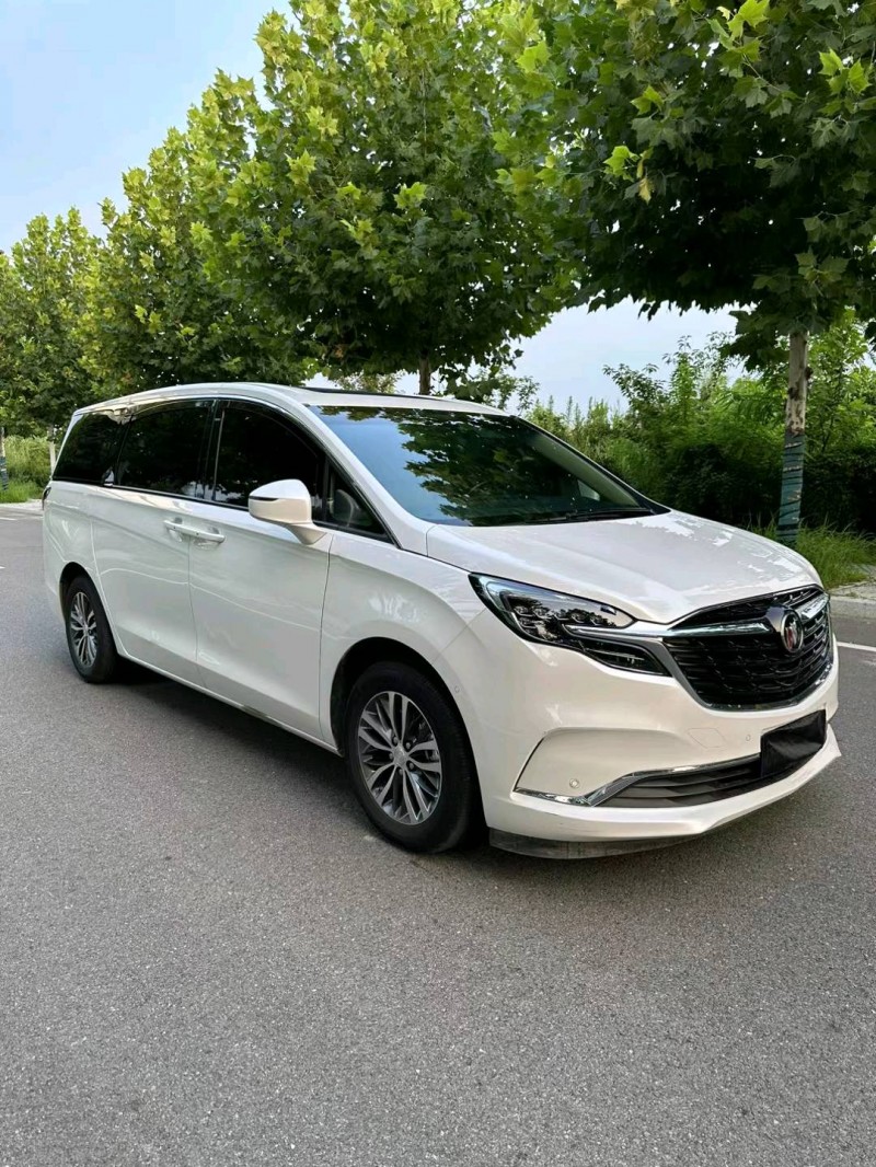 徐州22年别克GL82