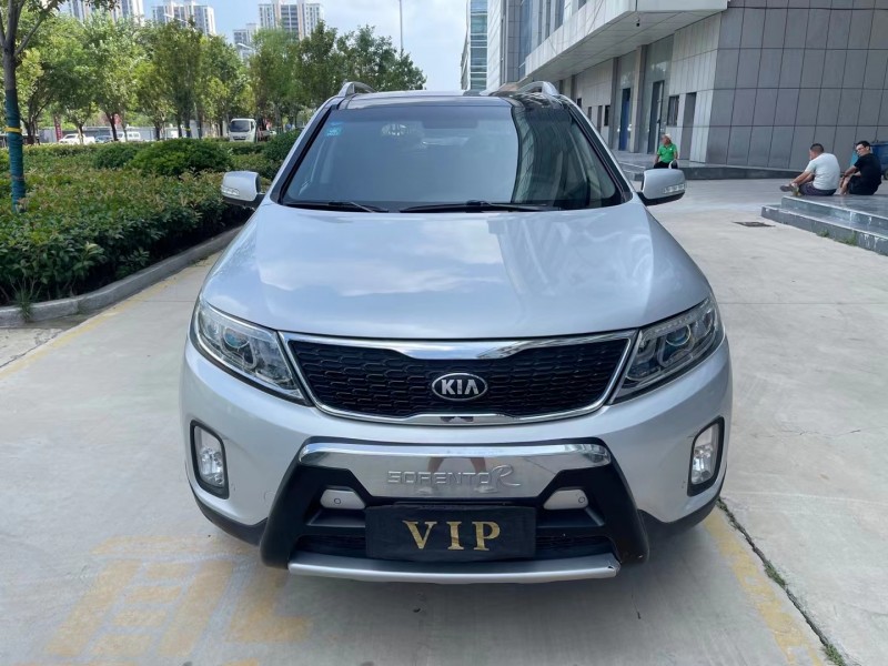 济宁13年起亚索兰托1