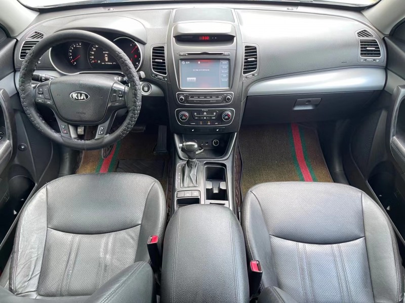 济宁13年起亚索兰托7