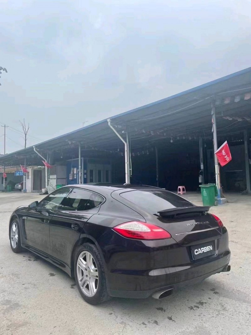 遵義11年保時捷帕拉梅拉8
