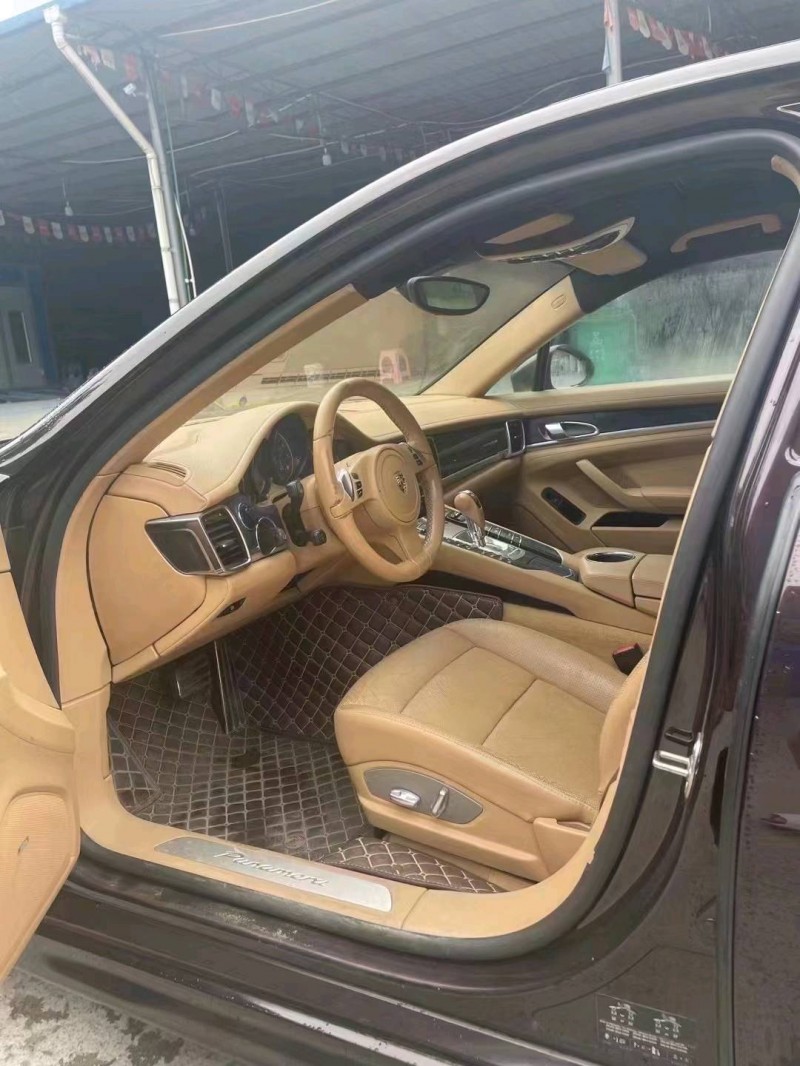 遵義11年保時捷帕拉梅拉9