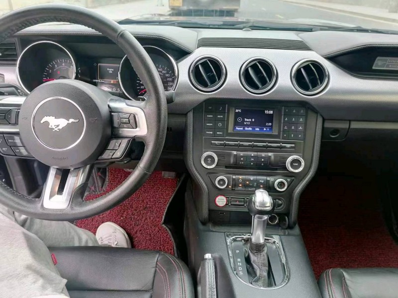 珠海17年福特野马6