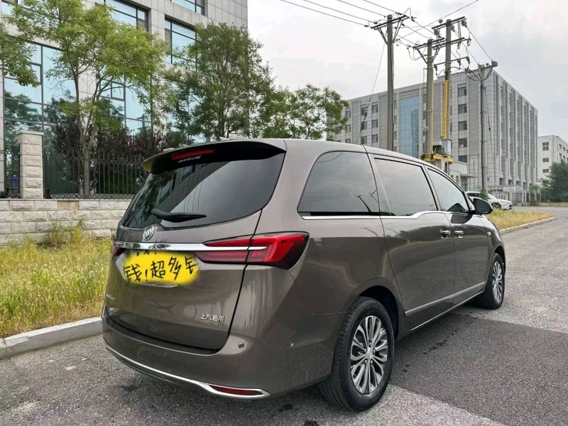 大連19年別克GL84