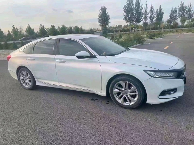 邢台19年本田雅阁2