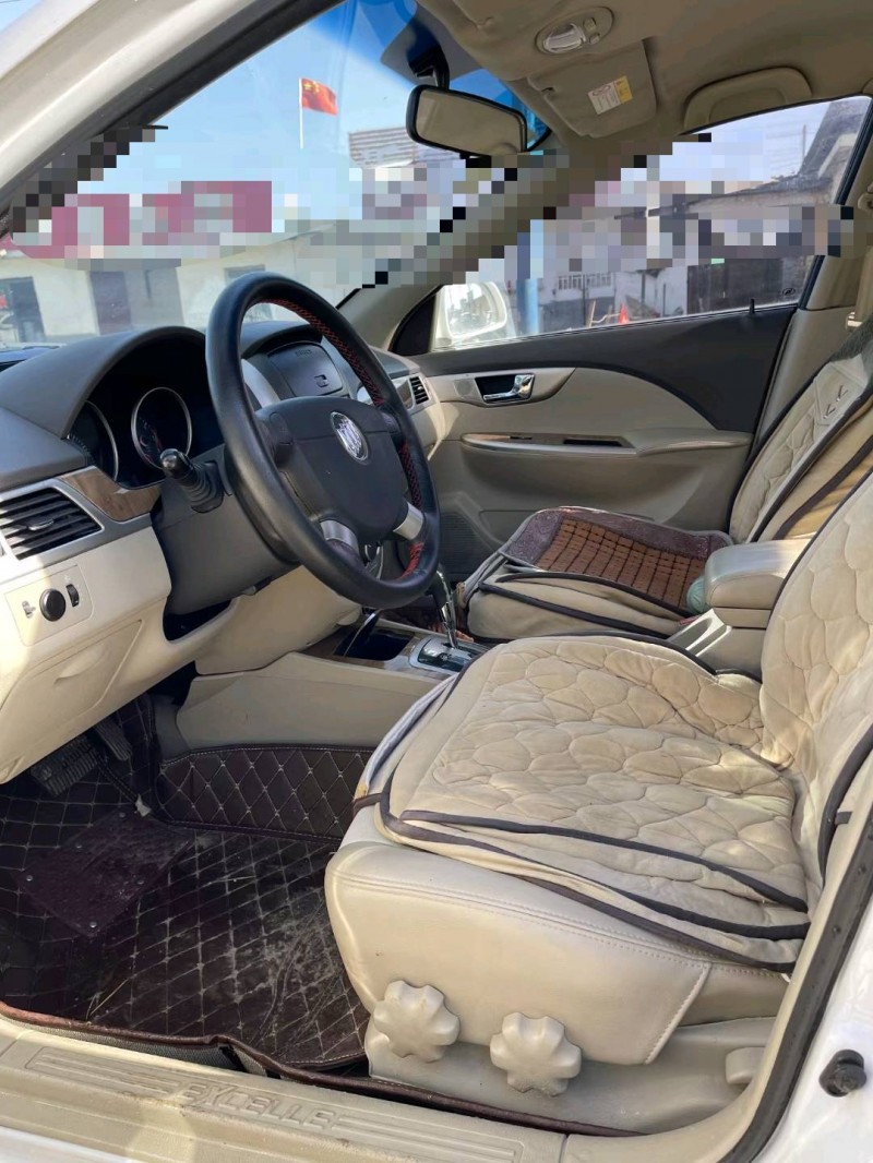 临沂16年别克凯越5