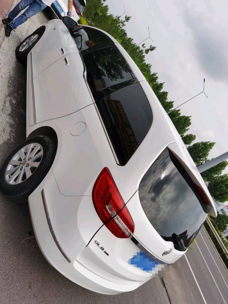 临沂18年别克GL87