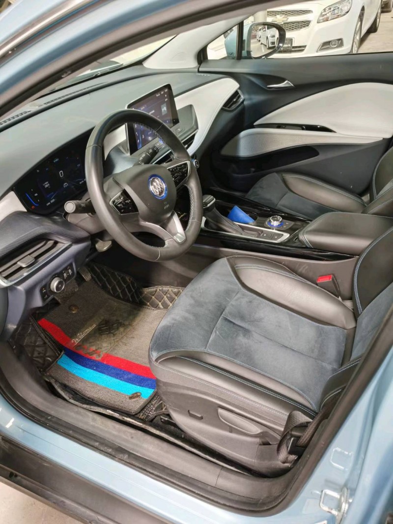 临沂21年别克微蓝4