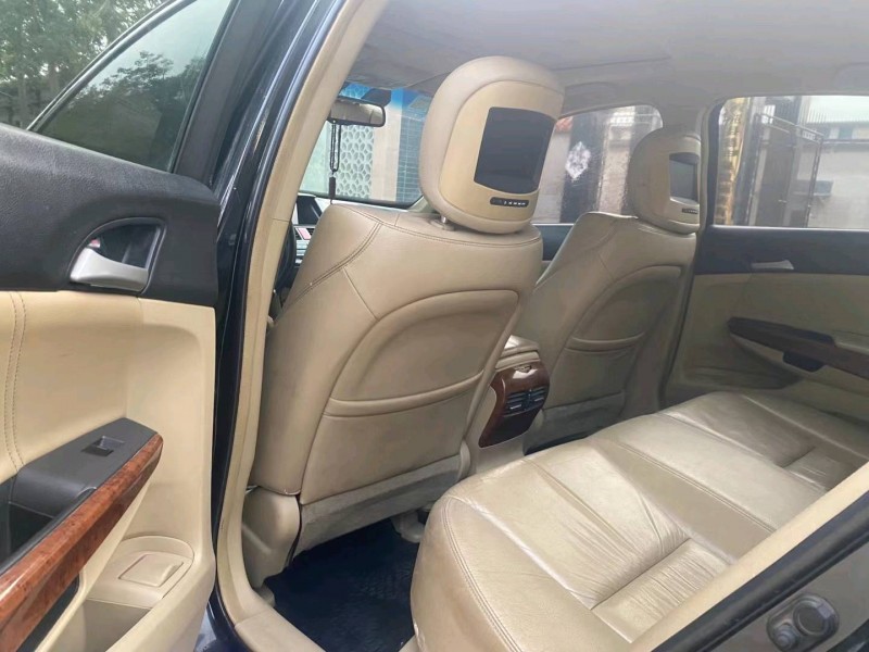 保定12年本田雅阁6