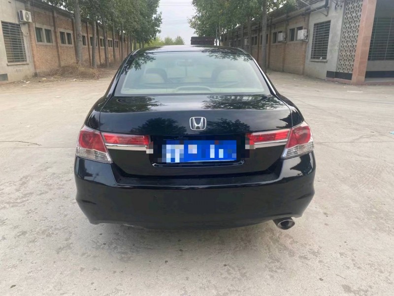 保定12年本田雅阁9