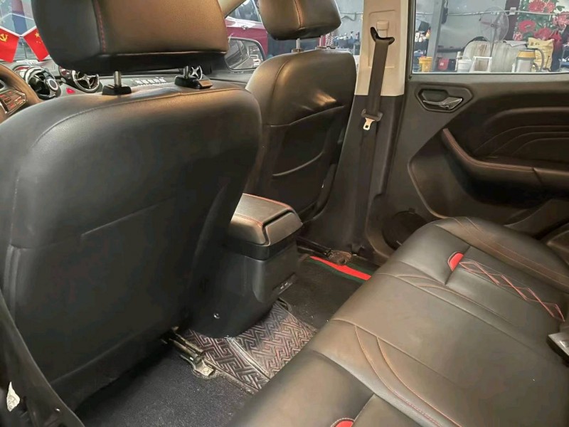 保定18年东南汽车DX36